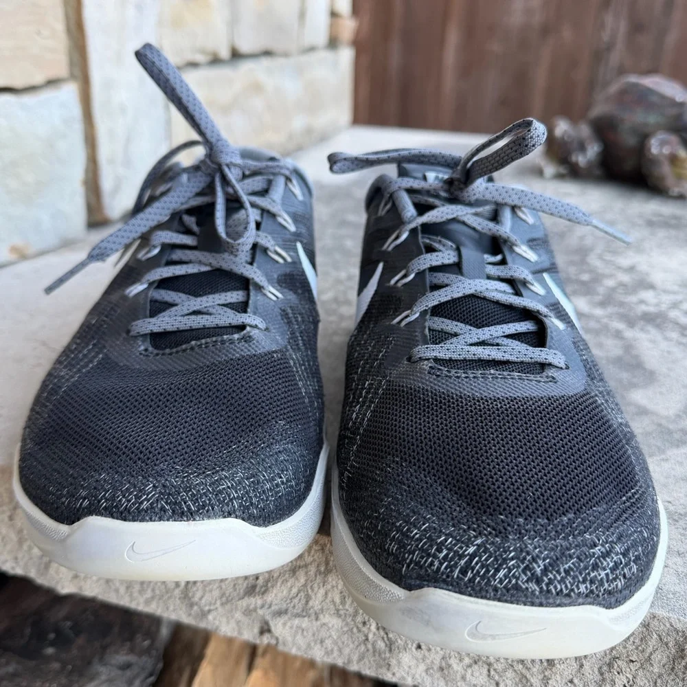 Nike Metcon 3 Training Sneaker Shoes in Black &‎ White Athletic Shoes Sz-9.5. V